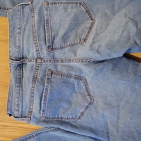 Old Navy Skinny jeans - Picture 3 of 4